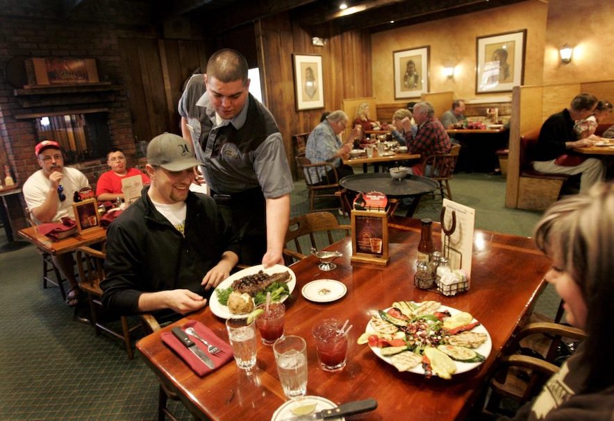 Casual dining room of Cattleman's family-friendly steakhouse 