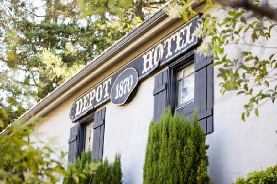 Exterior and sign of Depot Hotel in Sonoma 