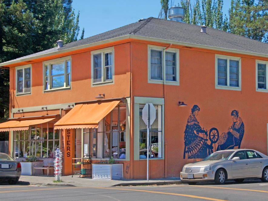 Picture of exterior of Spinster Sisters restaurant in Santa Rosa