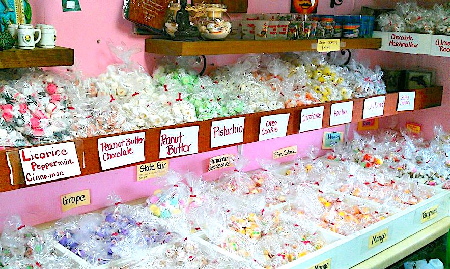 Patrick's Salt Water Taffy in Bodega Bay