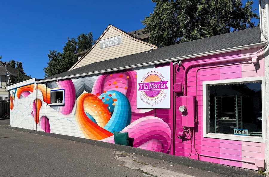 Tia Maria Panaderia y Pasteleria in Santa Rosa